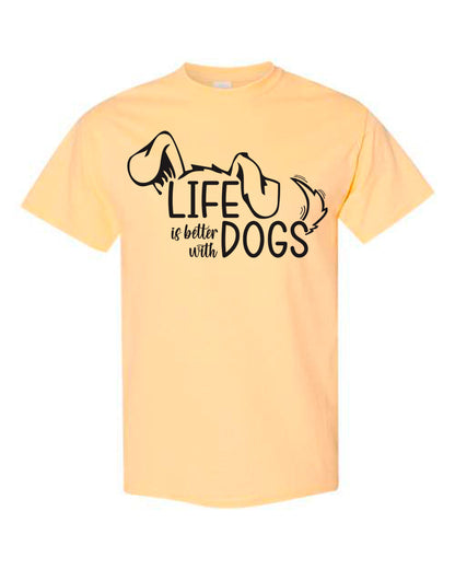 La vida es mejor con la camiseta de los perros